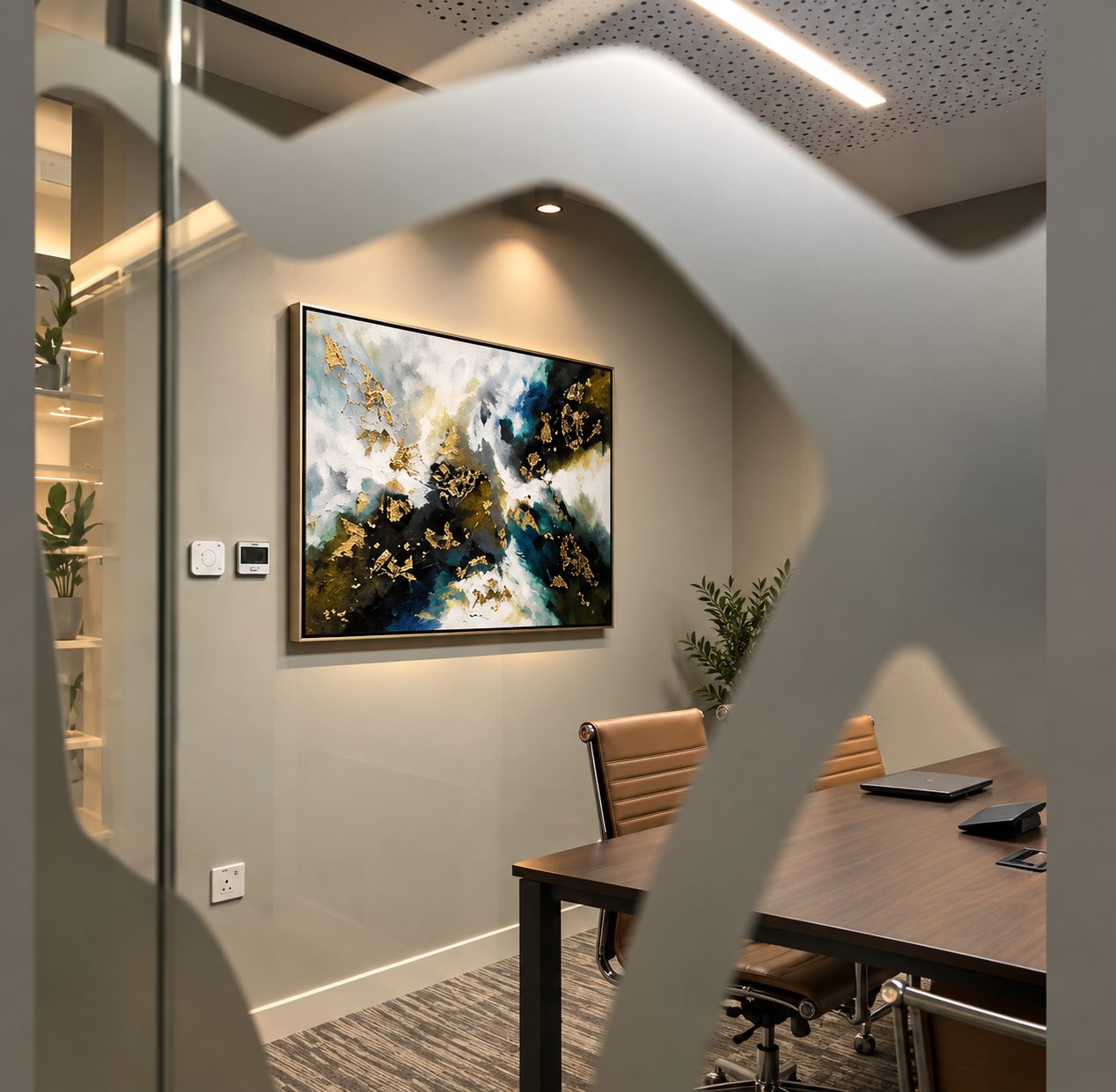 Custom canvas art Dubai — handcrafted painting in a luxury interior by Blenc Art 39